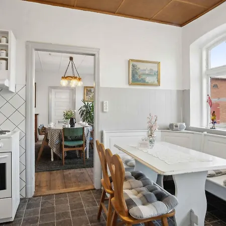 Country Idyll With Wilderness Bath And Sauna,