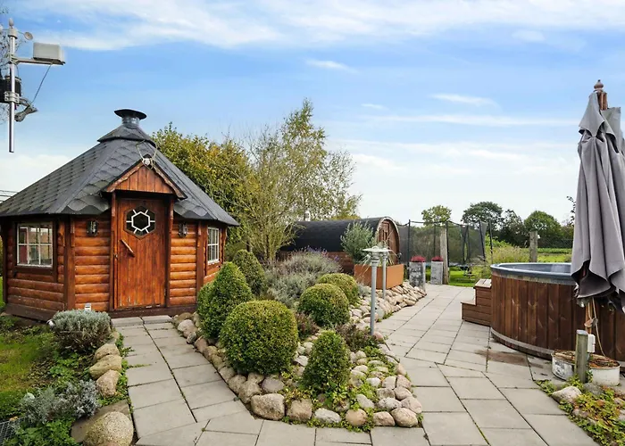 Country Idyll With Wilderness Bath And Sauna Farmház *